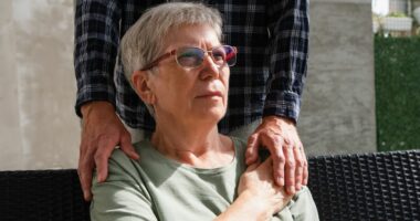 Neurologist warns of 'most overlooked' risk factor for dementia - how to prevent it