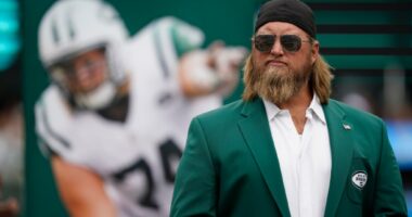 Nick Mangold, beloved former Jets offensive lineman, dies at age 41
