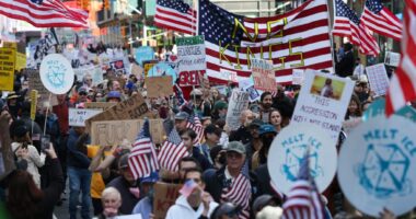 'No Kings' protest takes over NYC