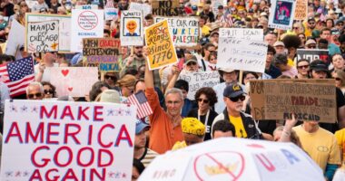 'No Kings' protests against Pres. Donald Trump bring a street party vibe to cities nationwide