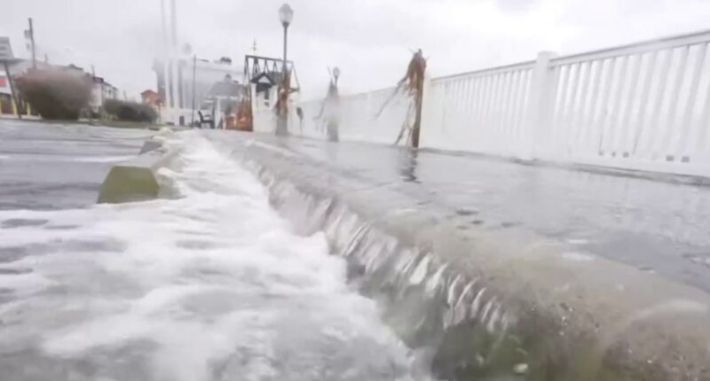 Nor’easter brings heavy rains, dangerous East Coast flood threat