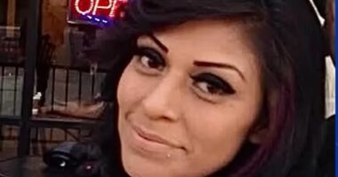 Nurse gunned down in murder-suicide in front of diners