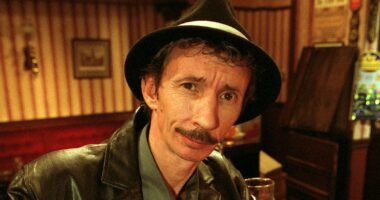 Only Fools and Horses legend Mickey Pearce dies aged 68