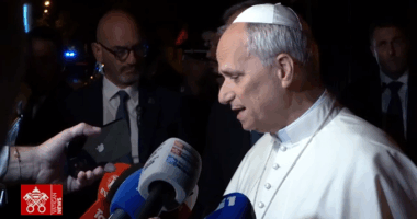 Pope Leo XIV intervenes in US abortion debate, Chicago Cardinal Blase Cupich giving award to Illinois Senator Dick Durbin