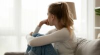 Psychologist shares the telling signs you're an adult with undiagnosed ADHD after Annie Lennox's diagnosis at age 70
