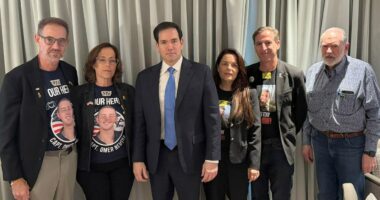 Rubio, Huckabee meet with families of US citizens whose remains are being held hostage in Gaza