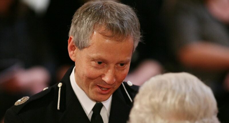 Senior King aide was head of royal protection when Prince Andrew asked officer to 'dig up dirt' on sex accuser Virginia Giuffre