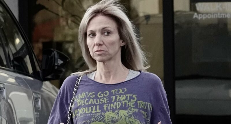 She was an '80s pop singer, who is she?