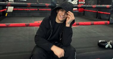 Son of boxing legend Arturo Gatti dead at 17 after being found hanged