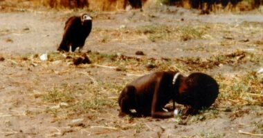 Story behind photo of vulture waiting for a starving child to die