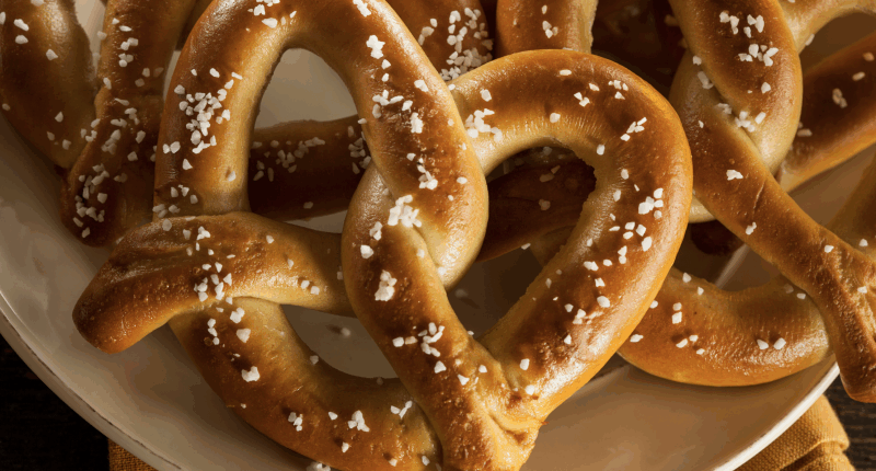 Students served pretzels sprinkled with oven cleaner, Oregon school confirms