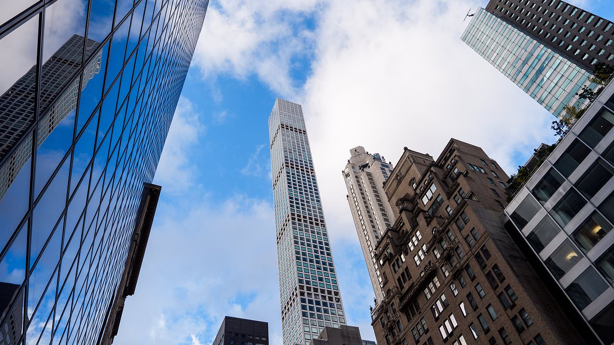 Iconic NYC Skyscraper, Once Home to J-Lo and A-Rod, Faces Structural Concerns Due to Cracks