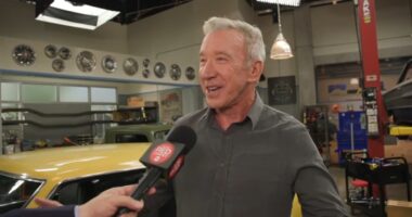 Tim Allen puts things in 'reverse' for season debut of ABC's 'Shifting Gears,' invites some special visitors from his TV past