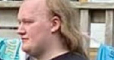 Trans nurse used female change room while 'trying to impregnate' woman