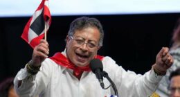 Trump calls Colombia's Petro an ‘illegal drug leader’ and announces an end to US aid to the country