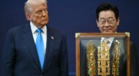 Trump gifted golden crown by South Korea's president