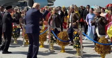 Trump performs fist-pump dance with Malaysian artists