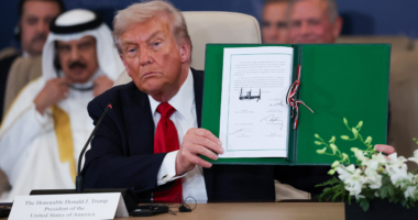 Trump threatens Hamas if Gaza ceasefire collapses as JD Vance to visit Israel