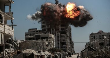 Trump warns Gaza peace talks must 'move fast' or risk 'bloodshed'