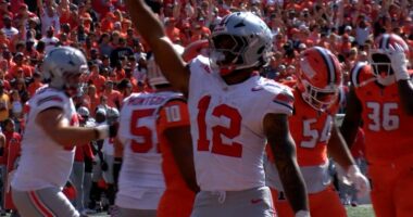 Turnovers plague Illini in loss to No. 1 Ohio State
