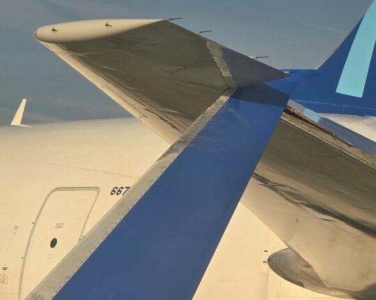 United Airlines jets collide on O'Hare tarmac