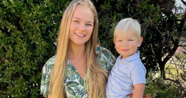 Unlike most mums I gained weight uncontrollably while breastfeeding - this is what I changed to lose 22kg and totally transform my body