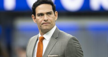 VIDEO: Mark Sanchez seen stumbling around Indianapolis before stabbing