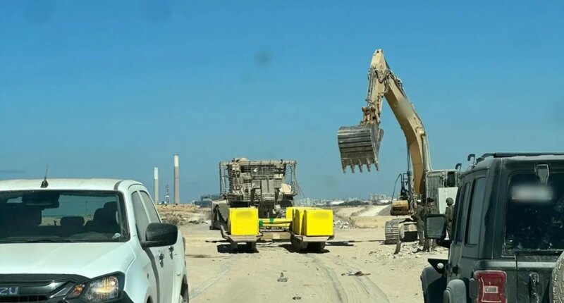 Warfare expert calls Gaza rebuilding plan 'Disneyland strategy' to defeat Hamas