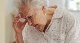 Warning over five 'early' dementia signs that mean you should see a GP