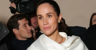 What that solo Paris trip says about Harry and Meghan's marriage 