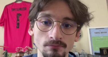 Woolworths slammed by young Aussie after he tried to get a job