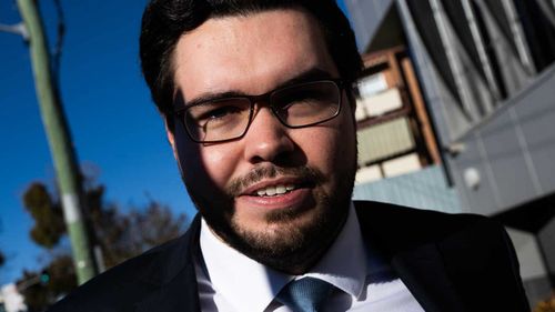 Former Liberal staffer Bruce Lehrmann has called for a forensic expert to examine the phone of a woman he's accused of raping due to claimed discrepancies in prosecution evidence.