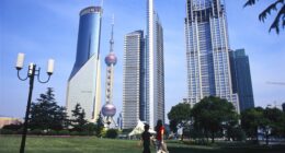 Foreign investors eye Chinese tech again, but capital controls, policy risks weigh