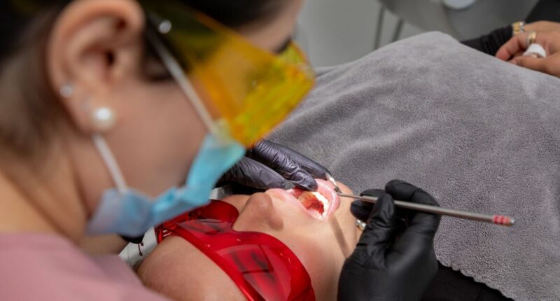 'I'm a dentist and here's the 3 things you need to do for perfect teeth'