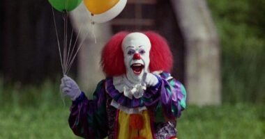 3 Actors Who Almost Played It's Pennywise Before Tim Curry