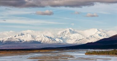 6.0 magnitude earthquake strikes northwest of Anchorage, Alaska: USGS