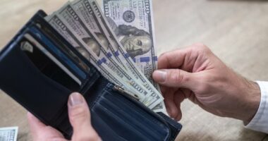 American county offers residents $500 a month no strings attached