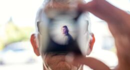 An autoimmune disease stole this man's memory. Here's how he's learning to cope