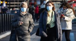 Anyone with these 3 symptoms urged to wear face masks to go out