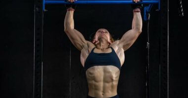 Aussie policewoman who broke the world record for chin-ups reveals the sickening accusation she was hit with by online trolls