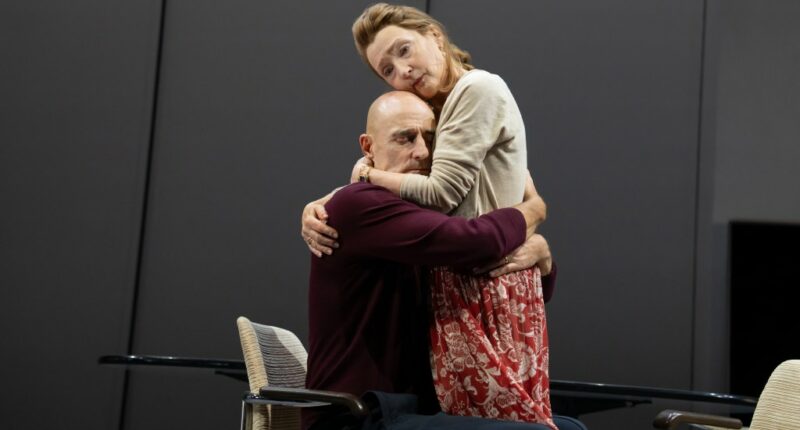 BROADWAY REVIEW: ‘Oedipus’ blends Greek tragedy and modern political intrigue