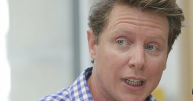 Barefoot Investor reveals crisis over scathing essay about wedding