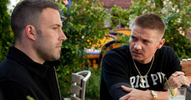 Ben Affleck And Jeremy Renner's Must-Watch Crime Thriller Is Streaming On HBO Max