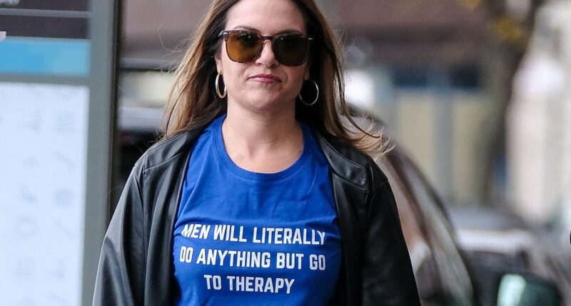 Bill de Blasio's ex brandishes VERY cutting message just days after he cheated on her with mayor from Arizona