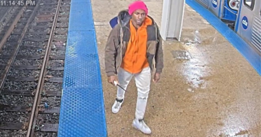 Blue city police search for suspect after unprovoked stabbing at college train stop