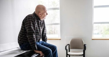 Cancer patients 'unprepared' for period between diagnosis and treatment