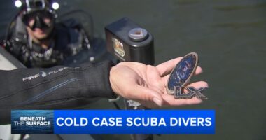 'Chaos Divers' have helped solve nearly 2 dozen cold cases nationwide, including several in Chicago, Illinois