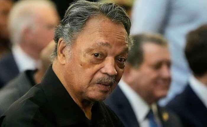 Civil rights leader Jesse Jackson leaves hospital after treatment for neurological disorder