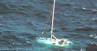 Coast Guard rescues sailors as boat sinks hundreds of miles off coast