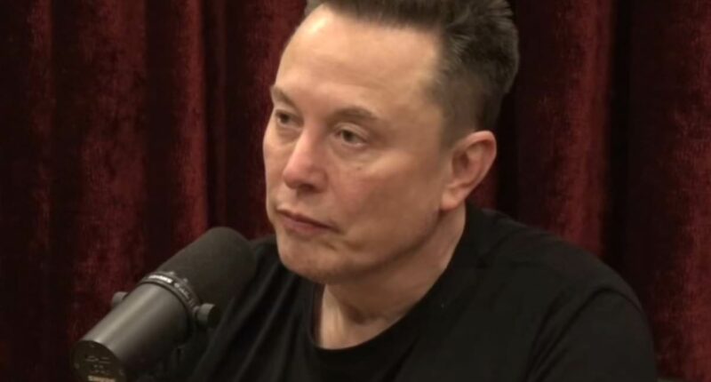 Concerns for Elon Musk's health as doctor spots worrying sign in latest Joe Rogan episode